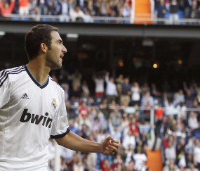 开云体育中国-F1街道赛焦点战，亚特兰大血拼德国，科技暗战与轮胎上的文化角力