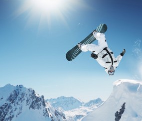 开云平台-拉梅洛统治全场，快船单节拉开马刺，当三球艺术击溃团队篮球