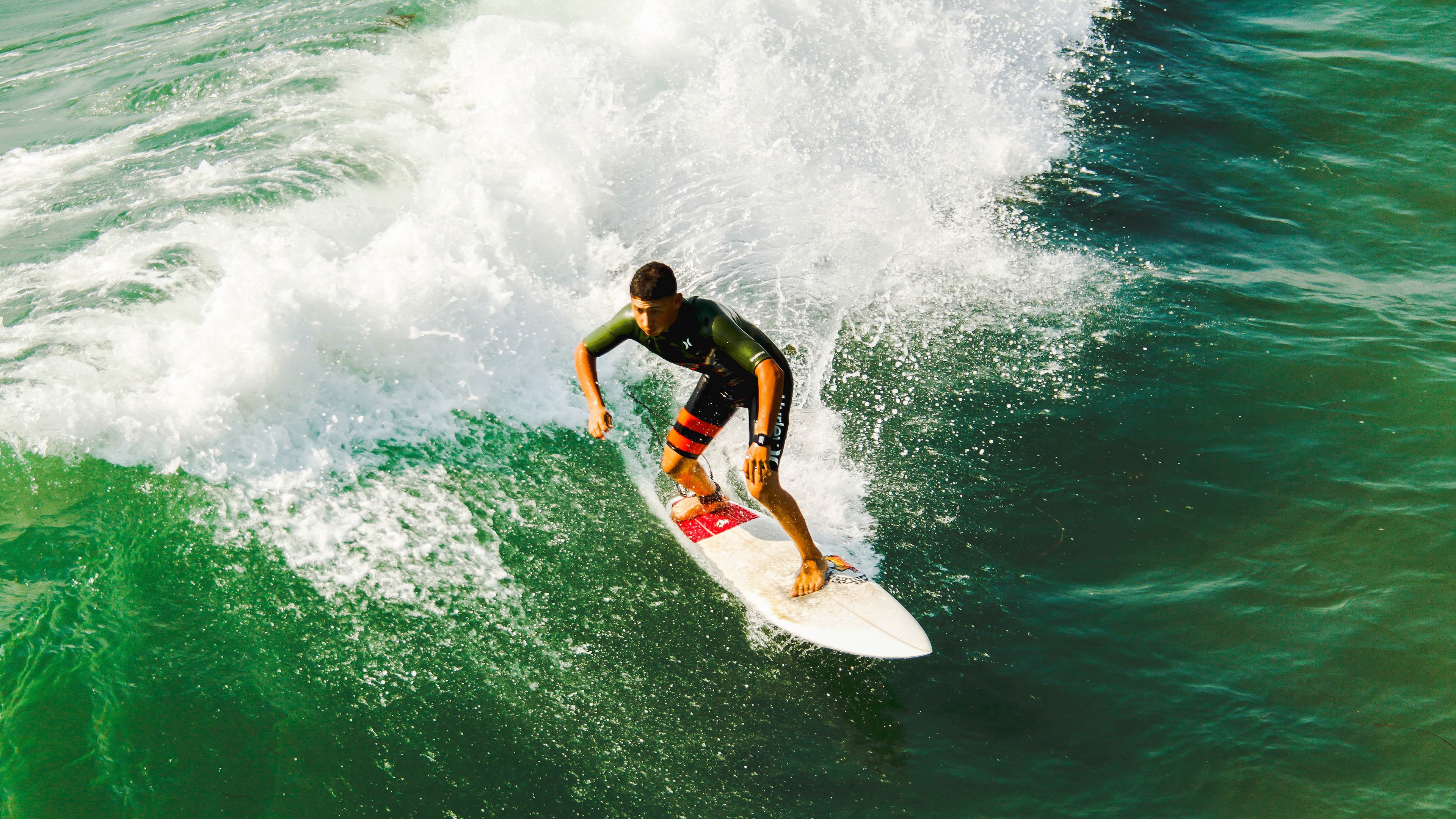 当布鲁克林篮网击溃黄蜂,克莱·汤普森已在美加墨世界杯的战场上悄然接管比赛