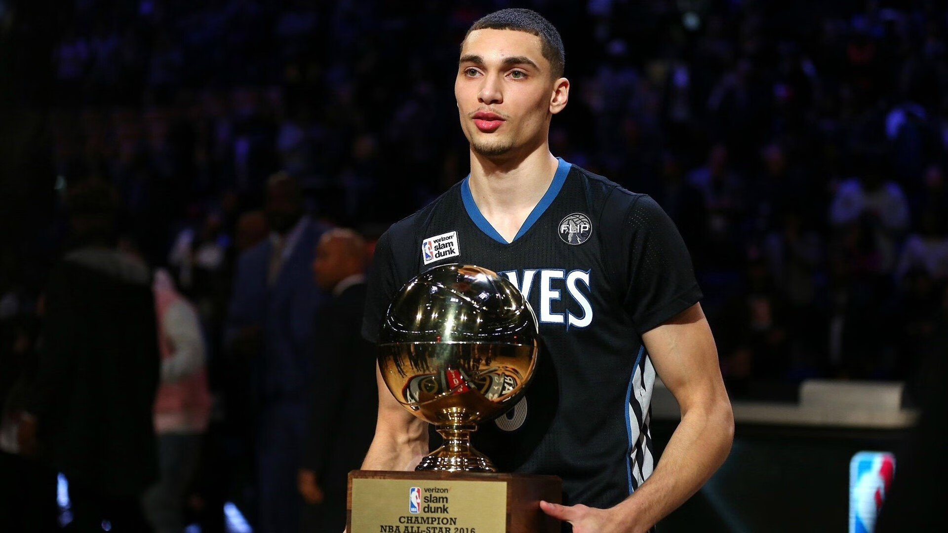 总决赛烽火，国王力挽狂澜，惊险击退火箭